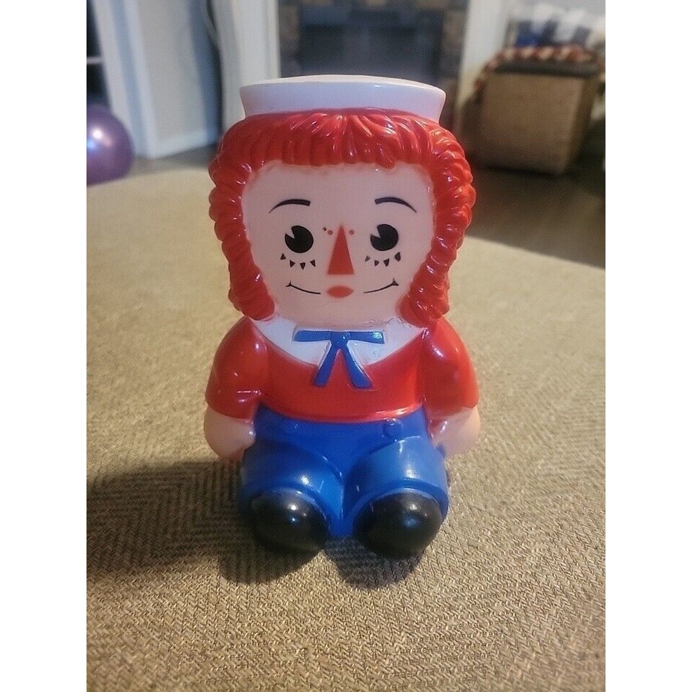 VINTAGE RAGGEDY ANDY, BOBBS MERRILL BANK HARD PLASTIC PLAY PAL PLASTICS INC-6.5"